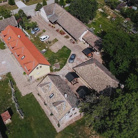 Sobe Kod Baje - Baranjska Kuca Bed & Breakfast Karanac Exterior photo