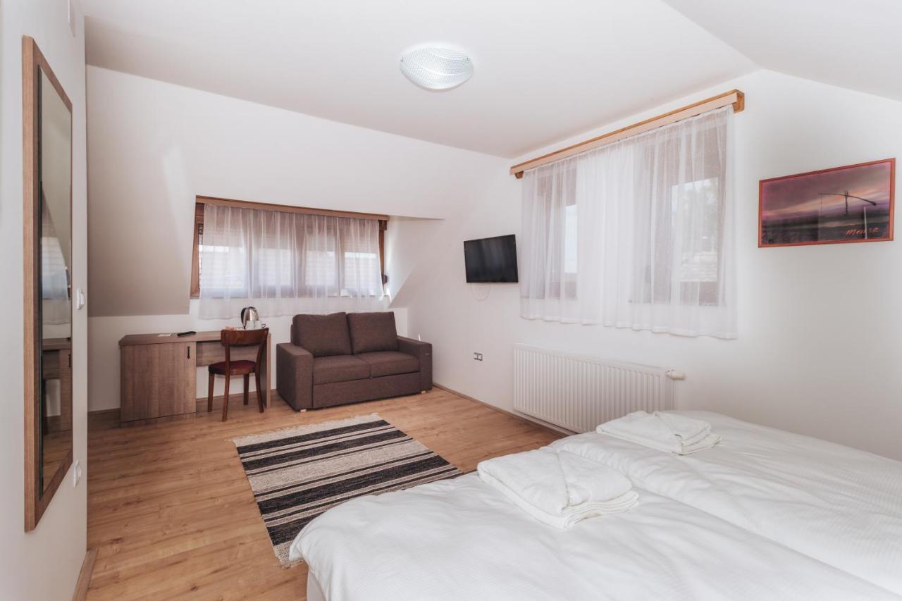 Sobe Kod Baje - Baranjska Kuca Bed & Breakfast Karanac Exterior photo